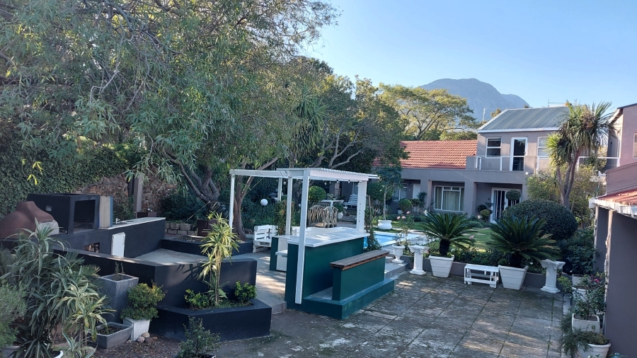10 Bedroom Property for Sale in Montclair Western Cape